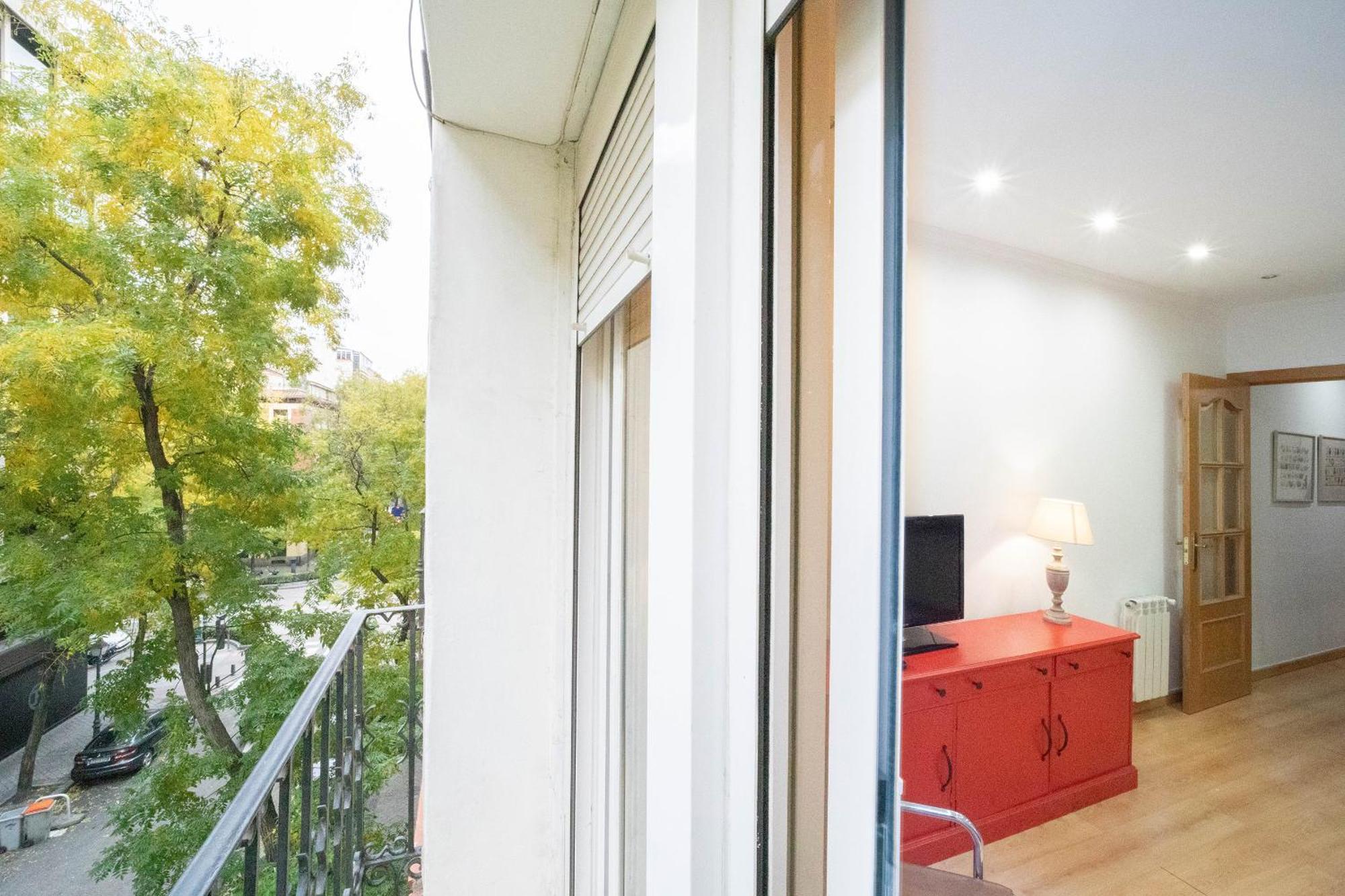 Apartamento Con Encanto Y Luz En Pleno Centro マドリード エクステリア 写真