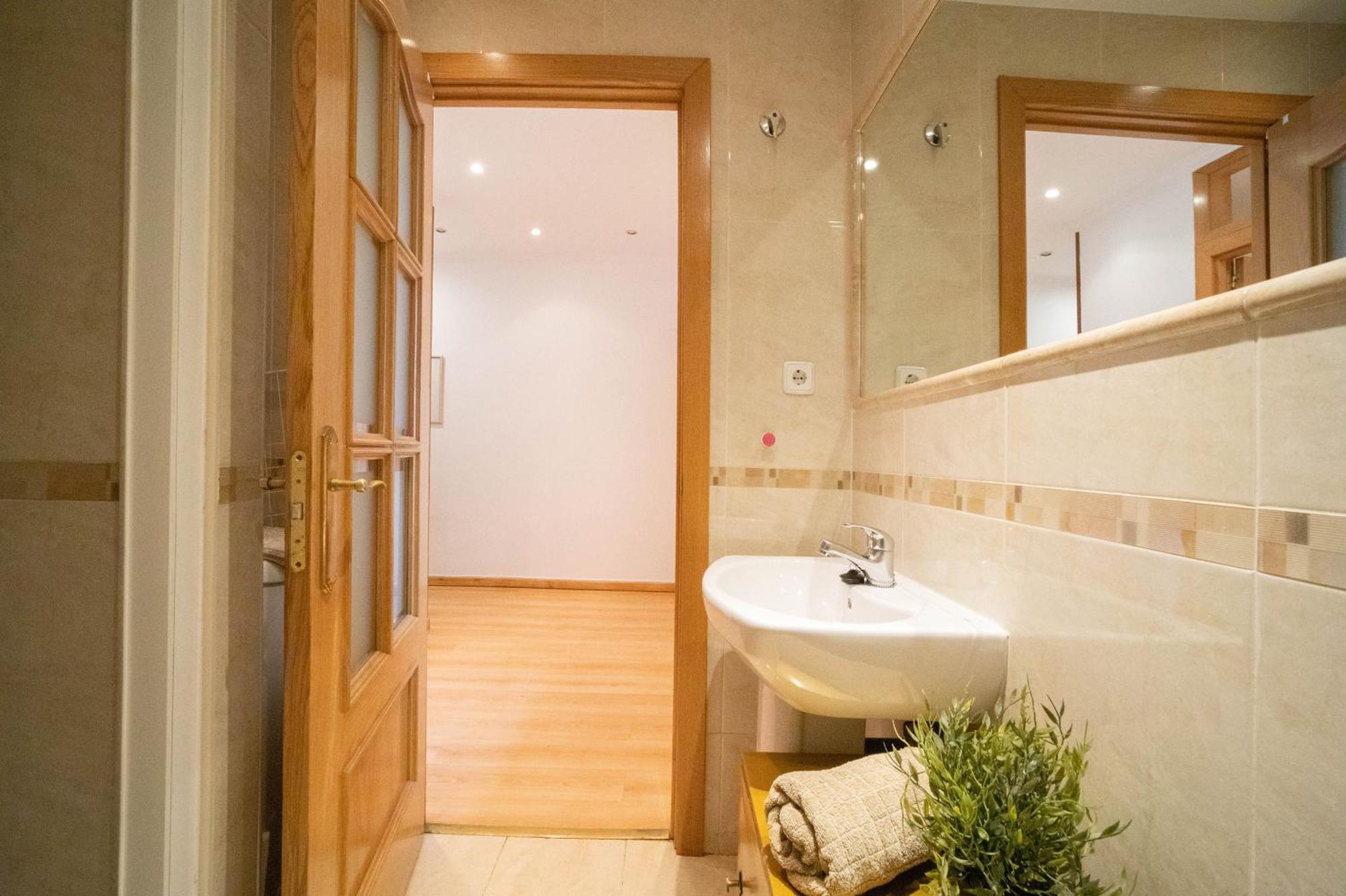 Apartamento Con Encanto Y Luz En Pleno Centro マドリード エクステリア 写真