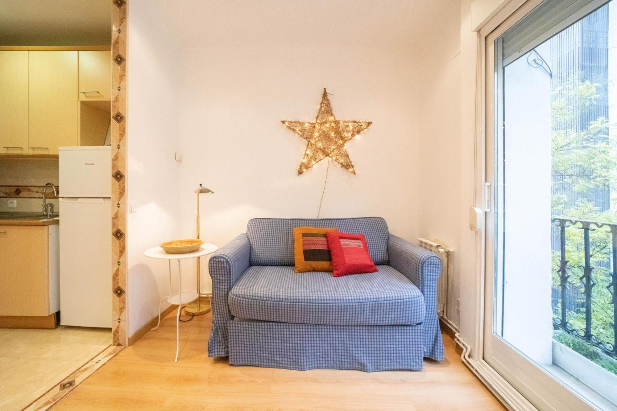 Apartamento Con Encanto Y Luz En Pleno Centro マドリード エクステリア 写真